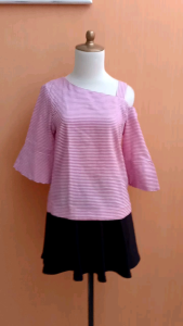 atasan wanita pink salur putih S cewek asimetris blouse cute santai remaja dewasa
