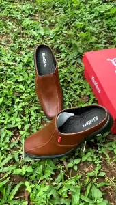 SEPATU SANDAL PRIA KEREN SLOP BUSTONG MURAH