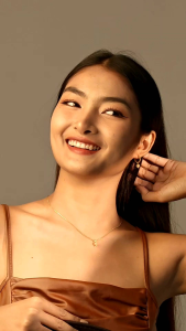 Vachana - Round Gold Rutilated Quartz Twisted Hoop Earrings (หินไหมทองแท้)