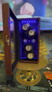 [ BH 2 năm ]Hộp xoay đồng hồ cơ 4 Xoay GỖ HƯƠNG ĐÁ Led+ điều chỉnh 5 chế độ + tự dừng mở nắp  Hộp Lắctích cót đồng hồ cơ