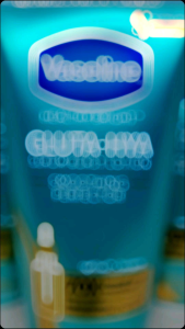 Vaseline Thailand Smoothing Perfector: 70x Lebih Cepat Merontokkan Sel Kulit Mati