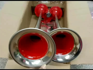 2 ปาก พร้อมโซลินอยด์ 12v./24v. หรือ เฉพาะแตร ( 12v. & 24v. กดเลือกได้เลย ) ทั้ง 2 ปากใหญ่ ใช้ได้ทั้งรถบรรทุกรถบัสรถกะบะ จังหวัด 3 ช่ามันๆ ตูดเหล็กหนา ตั้งเสียงได้ ทนทาน เสียงดังแรงมาก