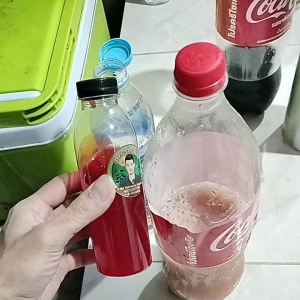 น้ำหวานปากพนังหวานเข้นข้น กลิ่นราสเบอร์รี่ 250ml .BYสิชล  ใครเเน่นหวานมาตัวนี้เลยครับใช้งานสะดวกหวานหอมอร่อยกลมกล่อมสุดคุ้ม