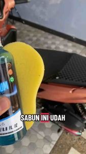 Sabun Pencuci Motor dan Mobil 1 liter dan 250 ml