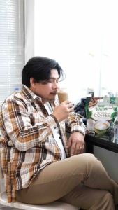 กาแฟแฮปปี้วอร์ม กาแฟเจียวกู้หลาน กาแฟนุ้ยเชิญยิ้ม Happy Warm coffee กาแฟปรุงสำเร็จชนิดผง ตรา แฮปปี้วอร์ม ( 1 ห่อ มี 15 ซอง )