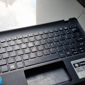 Keyboard Plus Kesing Bawah Laptop Notebook Acer Aspire ES 11 / ES1-132-C72S cabutan kesing mulus keyboard normal tanpa error fisik sesuai Poto iklan dan video ya