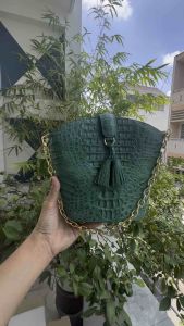 Túi 2hand phom xô xách tay có dây đeo vai đeo chéo da cá.sấu. aut của Pháp -T450