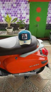 DLOOZY Trucker Anime Topi Visor Lidah Pendek Cream Tosca Abu DLZVP-CTA