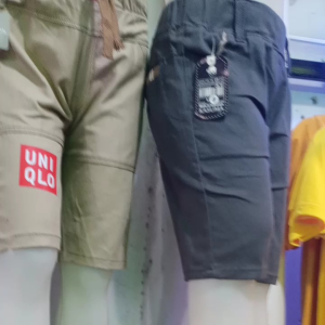 Celana Cinos Pendek Anak-Anak Sablon dan Polos Usia Dua Tahun sampai Lima Tahun