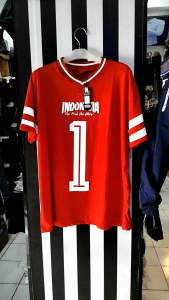 BAJU IMPORT PRIA BAHAN BERKUALITAS HARGA TERJANGKAU\\n\\n Apa Itu Baju Import Pria?\\n\\nBaju import pria adalah pakaian pria yang diimpor dari luar negeri, biasanya dengan kualitas bahan dan desain yang unggul. Baju import pria sering menjadi pilihan karena kualitasnya yang lebih baik dibandingkan baju lokal.\\n\\n Mengapa Baju Import Menjadi Pilihan?\\n\\nBaju import pria menjadi pilihan karena beberapa alasan:\\n\\n- Kualitas bahan yang lebih baik, biasanya terbuat dari bahan premium yang nyaman digunakan.\\n- Desain yang modern dan sesuai tren, sehingga dapat meningkatkan penampilan Anda.\\n- Harga yang terjangkau, meskipun baju import sering kali dianggap mahal, namun ada banyak pilihan baju import berkualitas dengan harga terjangkau.\\n\\n Bahan Baju Import Premium\\n\\nBaju import pria biasanya terbuat dari bahan premium yang nyaman digunakan, seperti katun, sutra, dan wol. Bahan-bahan ini dipilih karena kualitasnya yang unggul dan tahan lama.\\n\\n Desain Baju Pria Modern\\n\\nDesain baju import pria modern sering kali menjadi pilihan karena sesuai tren dan dapat meningkatkan penampilan Anda. Beberapa desain baju import pria terbaru antara lain:\\n\\n- Baju import pria dengan desain simpel namun elegan.\\n- Baju import pria dengan desain sporty untuk aktivitas sehari-hari.\\n- Baju import pria dengan desain formal untuk acara-acara penting.\\n\\n Harga Terjangkau Baju Pria\\n\\nMeskipun baju import sering kali dianggap mahal, namun ada banyak pilihan baju import berkualitas dengan harga terjangkau. Beberapa tips membeli baju import pria dengan harga terjangkau antara lain:\\n\\n- Bandingkan harga di beberapa toko online dan offline.\\n- Beli baju import pria saat ada diskon atau promo.\\n- Pilih baju import pria dengan kualitas bahan yang baik namun harga terjangkau.\\n\\n Cara Memilih Baju Import Pria\\n\\nMemilih baju import pria yang tepat dapat meningkatkan penampilan Anda. Berikut beberapa cara memilih baju import pria:\\n\\n- Tentukan ukuran baju import pria yang tepat untuk Anda.\\n- Perhatikan kualitas bahan baju import pria yang Anda beli.\\n\\n Kesimpulan\\n\\nBaju import pria berkualitas dengan harga terjangkau dapat menjadi pilihan yang tepat untuk meningkatkan penampilan Anda. Dengan memilih baju import pria yang tepat, Anda dapat tampil dengan penampilan yang lebih baik dan nyaman.\\n\\n---\\n\\n[Keywords]: Baju Pria Cocok untuk Acara, Bahan Baju Import Premium, Harga Terjangkau Baju Pria, Baju Import Pria Berkualitas, Desain Baju Pria Modern\n}