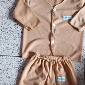 3 Stel Baju Bayi dan Celana Bayi Panjang Seri Coklat
