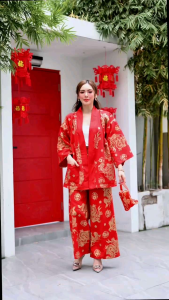 เสื้อตรุษจีนสีแดงเสื้อตรุษจีนเสื้อคลุมยูกาตะพร้อมกางเกงผ้าฝ้ายพิมพ์ลายมังกรทองลายปลาคราฟพิมพ์ทองเชียงใหม่สวยๆ