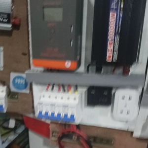 Solar Power set 20A mppt charge controller and 1000w puresine inverter APARATO