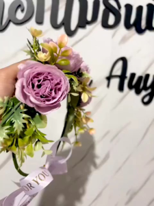 มงกุฎดอกไม้ปลอม👑