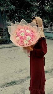 Buket Bunga Pink Mewah Kode AVRIL