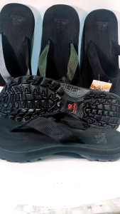 Sendal Gunung Sendal Jepit Gunung Kraken: Sepasang Sendal Jepit Gunung Berkualitas