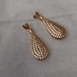 Aksesoris Liontin Titanium full Permata Terbaru Perhiasan Wanita lapis Emas Tahan karat