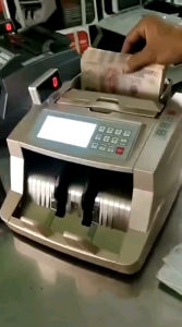 Máy đếm tổng tiền thế hệ mới 2025 có chức năng đếm tổng tiền đếm tất cả các loại tiền phát hiện tiền giả đôla ngoại tệ