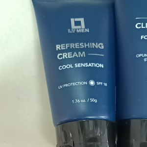 LT MEN SERIES FOR MEN TERLARIS\\n\\n Apa Itu LT MEN SERIES?\\n\\nLT MEN SERIES adalah koleksi pakaian pria berkualitas tinggi yang dirancang khusus untuk memenuhi kebutuhan fashion para pria modern. Dengan berbagai pilihan produk yang ditawarkan, LT MEN SERIES menawarkan desain pakaian pria yang elegan dan stylish, serta garansi kenyamanan pakaian yang akan membuat Anda merasa nyaman sepanjang hari.\\n\\n Desain Pakaian Pria\\n\\nDesain pakaian pria dari LT MEN SERIES menggabungkan unsur-unsur fashion modern dengan sentuhan klasik yang menawan. Desain-desain ini dirancang oleh tim desainer profesional yang berpengalaman dalam menciptakan pakaian pria yang trendi dan sesuai dengan tren fashion terkini.\\n\\n Garansi Kenyamanan Pakaian\\n\\nLT MEN SERIES menjamin kenyamanan pakaian yang ditawarkan kepada konsumen. Material yang digunakan dalam pembuatan pakaian pria ini terbuat dari bahan-bahan berkualitas tinggi yang ramah kulit dan nyaman dipakai sepanjang hari. Selain itu, LT MEN SERIES juga memastikan bahwa ukuran pakaian yang ditawarkan sesuai dengan standar internasional, sehingga Anda dapat memilih ukuran yang pas untuk tubuh Anda.\\n\\n Mengapa Memilih LT MEN SERIES?\\n\\nAda beberapa alasan mengapa Anda harus memilih LT MEN SERIES sebagai pilihan pakaian pria Anda:\\n\\n Produk Pria Terlaris\\n\\nLT MEN SERIES menawarkan produk pria terlaris yang telah dipercaya oleh banyak konsumen di seluruh dunia. Dengan reputasi yang baik, LT MEN SERIES terus meningkatkan kualitas produknya untuk memenuhi kebutuhan fashion para pria modern.\\n\\n Kualitas Tinggi untuk Pria\\n\\nLT MEN SERIES memastikan bahwa setiap produk yang dijual memiliki kualitas tinggi dan sesuai dengan standar internasional. Dengan menggunakan bahan-bahan berkualitas tinggi dan proses produksi yang ketat, LT MEN SERIES menjamin bahwa setiap produk yang dijual akan memberikan kenyamanan dan gaya yang Anda inginkan.\\n\\n Cara Memaksimalkan Penggunaan LT MEN SERIES\\n\\nBerikut ini adalah beberapa tips untuk memaksimalkan penggunaan LT MEN SERIES:\\n\\n Tips Memilih Pakaian Pria\\n\\nPilihlah pakaian pria yang sesuai dengan bentuk tubuh Anda dan sesuai dengan acara yang akan Anda hadiri. Jika Anda memiliki acara formal, pilihlah pakaian pria yang lebih formal seperti kemeja dan celana jins hitam. Sedangkan jika Anda memiliki acara santai, pilihlah pakaian pria yang lebih santai seperti kaos dan celana pendek.\\n\\n Perawatan Pakaian Pria\\n\\nAgar pakaian pria Anda tetap terlihat baru dan awet, pastikan untuk merawatnya dengan baik. Cuci pakaian pria Anda sesuai dengan instruksi yang tertera pada label pakaian dan jemur di tempat teduh agar warnanya tidak pudar.\\n\\n Kesimpulan\\n\\nDengan memilih LT MEN SERIES sebagai pilihan pakaian pria Anda, Anda akan mendapatkan produk berkualitas tinggi yang akan membuat Anda merasa nyaman dan percaya diri sepanjang hari. Selain itu, LT MEN SERIES juga menawarkan berbagai pilihan produk yang sesuai dengan kebutuhan fashion Anda.\\n\\n Manfaat Menggunakan LT MEN SERIES\\n\\nDengan menggunakan LT MEN SERIES, Anda akan mendapatkan manfaat seperti:\\n\\n- Kualitas pakaian yang tinggi\\n- Garansi kenyamanan pakaian\\n- Desain pakaian pria yang trendi\\n- Produk pria terlaris\\n\\n Rekomendasi Produk LT MEN SERIES\\n\\nBerikut ini adalah beberapa rekomendasi produk LT MEN SERIES yang dapat Anda pertimbangkan:\\n\\n- Moisturizing Facial Cleanser\\n- Scrub Cleanser\\n- Refreshing Cream\\n\\nJangan ragu untuk mencoba produk-produk LT MEN SERIES dan rasakan manfaatnya sendiri!\"