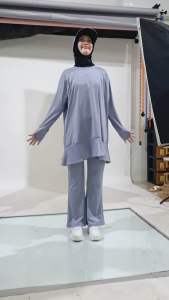 Setelan olahraga tenis wanita celana cutbray spandex Chafia