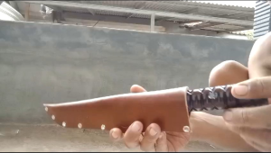 pisau daging model tantu gagang jepit sarung kulit