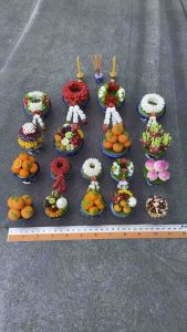 ชุดบูชาหิ้งพระ ชุดบูชาหน้าพระ เซตธูป เทียน แจกันดอกบัวจิ๋ว ขนาดสูง 3 นิ้ว