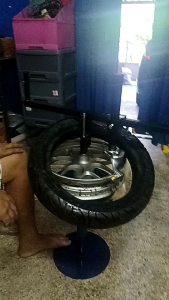 เครื่องถอดยางมอเตอร์ไซค์แบบไม่มีที่กด