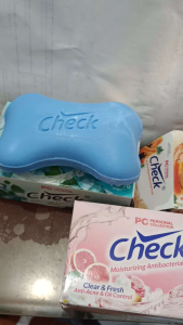 PERSONAL COLLECTION SALE BUY 1 TAKE 1 CHECK SOAP MOISTURIZING ANTIBACTERIAL (classicpapayaclear fresh