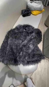 Áo khoác lông thú nam ấm áp và sang trọng