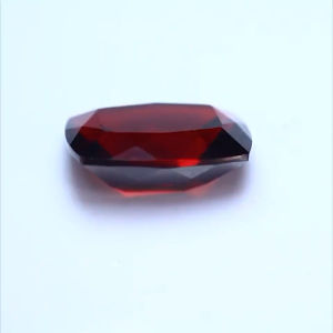 7.66 cts(การัต) พลอย โกเมนแท้. Natural Garnet | UF-0008 | 1900฿