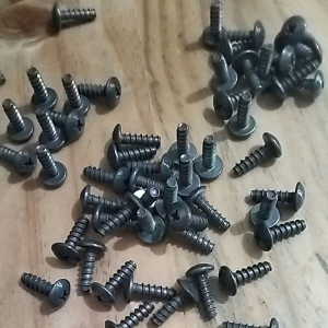 Baut Cacing Bodi Motor Yamaha 5 x 16 (50 Pcs)