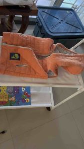 ส่งต่อ U S E D เสื้อกั๊กบุนวม มีฮูด ไร้แขน สำหรับ เด็ก 18-24 เดือน มีหมวกหรือฮูด