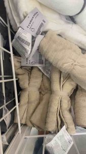 VÅGSJÖN วัวเควิน ผ้าเช็ดมือ ไลท์เบจ 40x70 ซม.