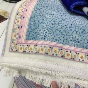 Sajadah Kubah Tebal Halus Ukuran Medium 55cmx110cm