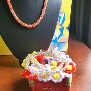chuỗi cổ xoắn 3 Mã não nam hồng hoa bay 43ly tự nhiên