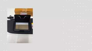 ที่บังแดด ข้างซ้าย (LH) ฝั่งคนนั่ง สีดำ มีกระจกมีไฟ Isuzu D-max ปี 2020-2024 แท้ศูนย์100%