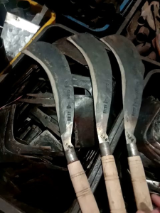 Arit Panen Tebu Super Tajam: Alat Panen Tebu Berkualitas Tinggi