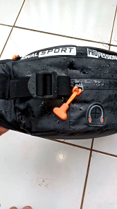 Tas Selempang Anti Air & Tas Slempang Waterproof Wanita