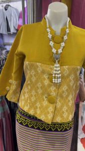 เสื้อผ้าฝ้ายคอจีนเจาะผ่าหน้า