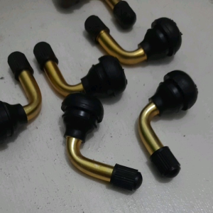 [1 Pak] Pentil Tubeless PVR 70 KARET Bengkok 60 derajat