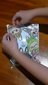 READY STOCK LABUBU POPMART GEN 1 V1 BLIND BOX / MISTERI BOX LABUBU GANTUNGAN KUNCI VIRAL EXCITING MACARONE THE MONSTER READY