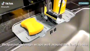 🌹READY STOCK🌹 Silicone Faucet Splash Water Catcher Kitchen Bathroom Sink Tap Pad Guard Alat Penangkap Air Sinki 水龙头溅水防湿器