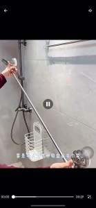 吸盘毛巾架转角伸缩免打孔浴室卫生间置物架单杆挂钩防水架挂篮 | 吸盘毛巾架，转角可调，无钻孔浴室储物架，单杆挂钩，防水挂篮