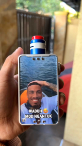 JAKACUSTOM - Stiker Garskin M 200% Keren Kekinian Bisa Hologram Original Desain Full Motif Doodle One Piece Gear 5 Zero Two Gundam Monster Star war Nirvana Anime Cyberpunk Gojo Satoru Makima Sukuna Naruto Bisa Custom Anti Air Tahan Lama