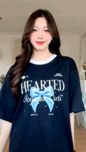 เสื้อยืดฮิตสุด 100% นุ๊มนุ่มสกรีนคมชัด ชุดกระเป๋ากันตา Sport Oversize สุดยอดแรก