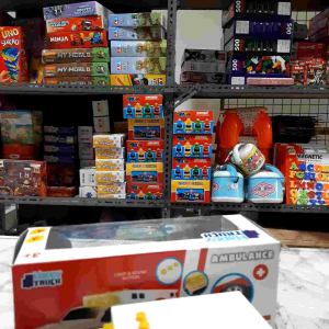 Mainan Mobil Ambulan: Suara & Lampu