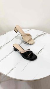 Brevinni Xue Slip On Block Heels Sandal || Sepatu Tapak Tahu || Sandal Slip On Tapak Tahu Wanita || Sepatu Block Heels Wanita Slip On Tapak Empuk Anti Slip || Sepatu Heels Slip On Glossy