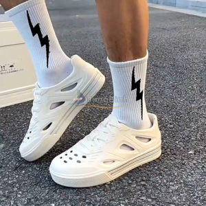 Giày Nhựa Lỗ Nam Nữ Thoáng Khí Đi Mưa Đi Biển Chất Liệu Eva Mềm Êm Siêu Nhẹ Không Thấm Nước