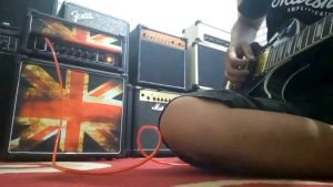 Ampli Gitar Head Cabinet 7 Inc Sudah Dilengkapi Efek Distorsi & Delay Bergaransi