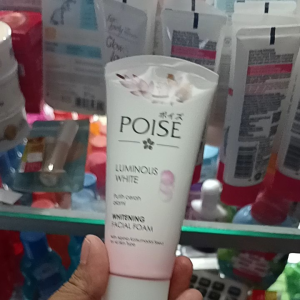 POISE LUMINUS WHITE  FACIAL FOAM 50 g DAN 100 ml